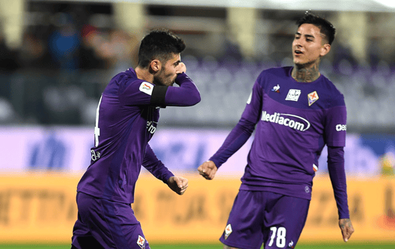  欧冠决赛对决在即！休斯顿火箭演练定位球，新疆男篮密集防守应对